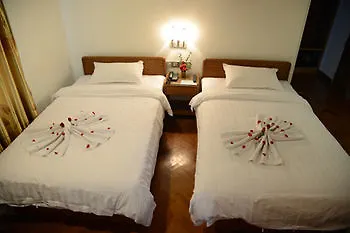 Hotel Wardan Γιανγκόν