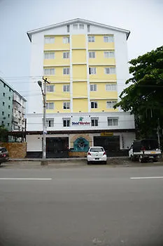 Hotel Wardan Янгон 3*,