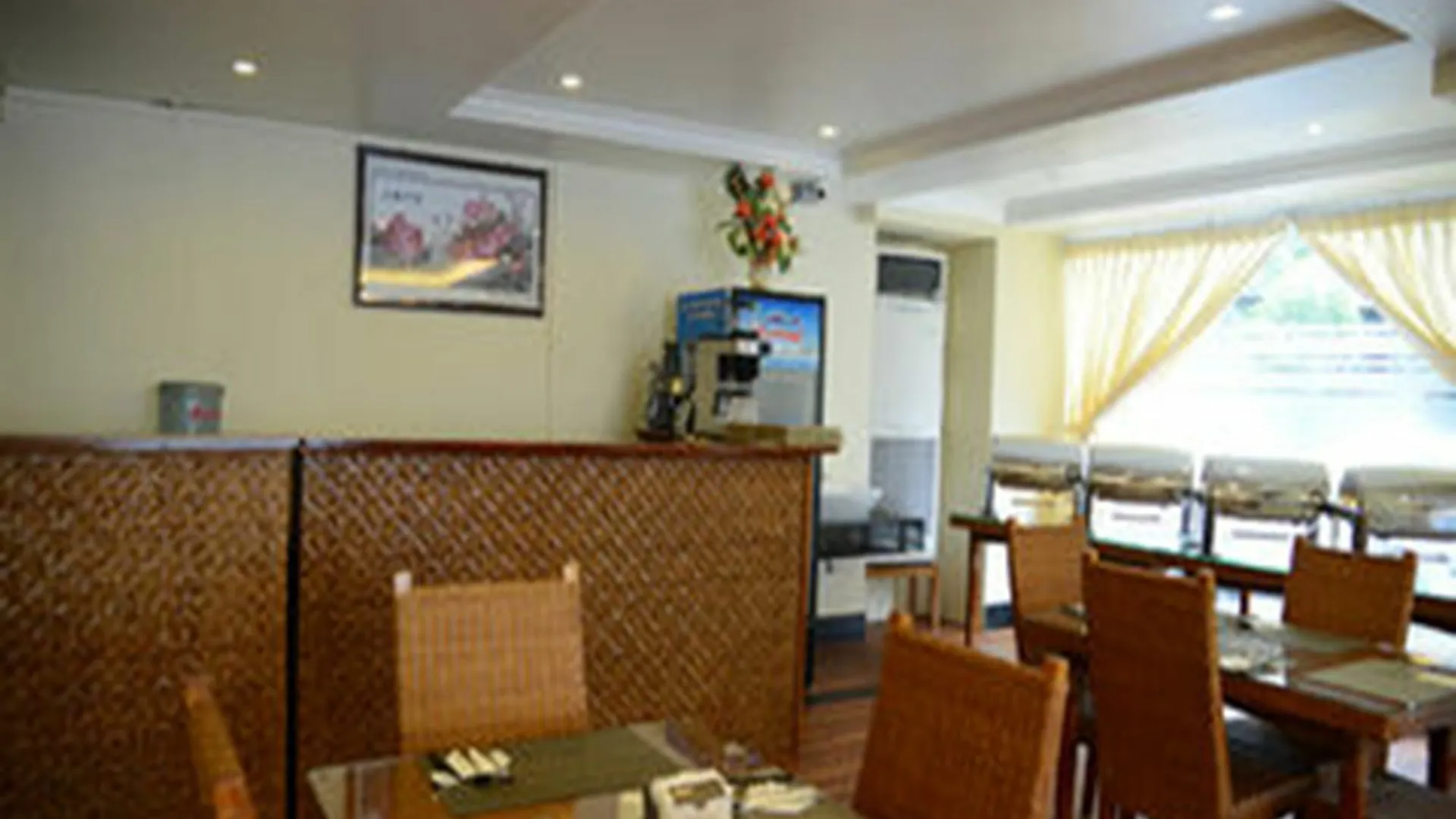 Hotel Wardan Янгон